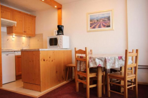Résidence Neves - VAL THORENS location: Joli studio pour 4 personnes, étage élevé, balcon ensoleillé, dans un quartier animé (LES NEVES) MAE-9043